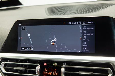 2022 BMW 3-Series - photo 21