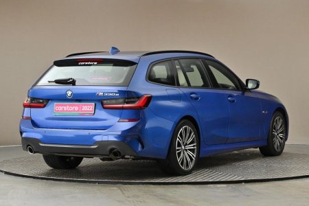 2022 BMW 3-Series - photo 9