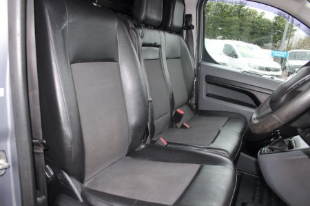 2022 Vauxhall Vivaro - photo 10