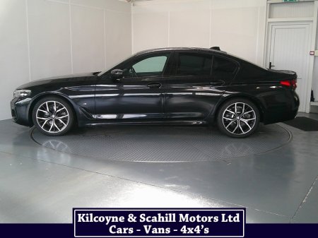 2020 BMW 5-Series - photo 4