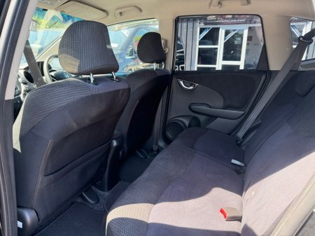 2010 Honda Fit - photo 17