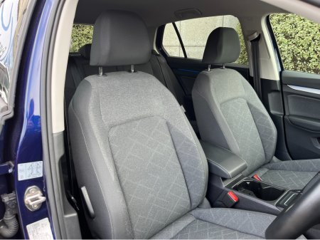 2023 Volkswagen Golf - photo 11