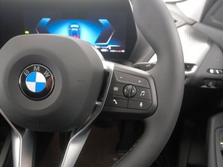 2026 BMW 1-Series - photo 17