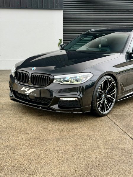 2018 BMW 5-Series - photo 2