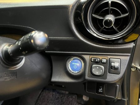 2015 Toyota Aqua - photo 19