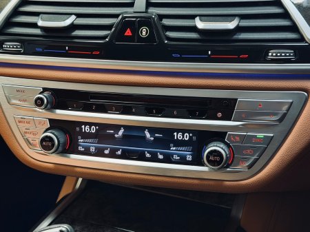 2017 BMW 7-Series - photo 18