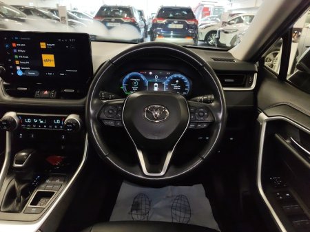 2022 Toyota RAV4 - photo 9