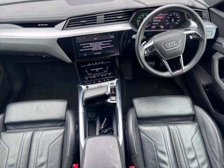 2022 Audi e-tron - photo 2
