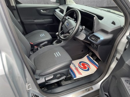 2025 Ford Transit Courier - photo 9