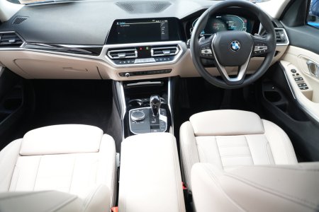 2021 BMW 3-Series - photo 17