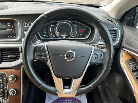 2018 Volvo V40 - photo 18