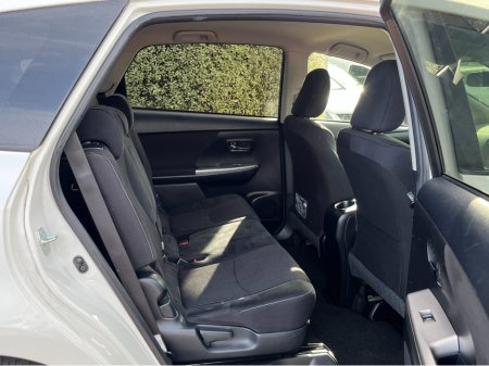 2021 Toyota Prius - photo 10