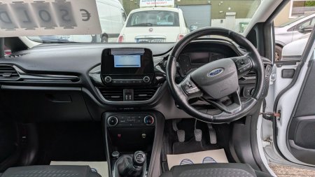 2018 Ford Fiesta - photo 10