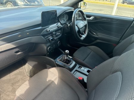 2019 Ford Focus - photo 2