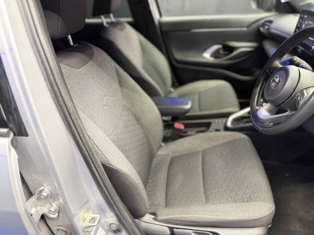 2023 Toyota Yaris Cross - photo 25