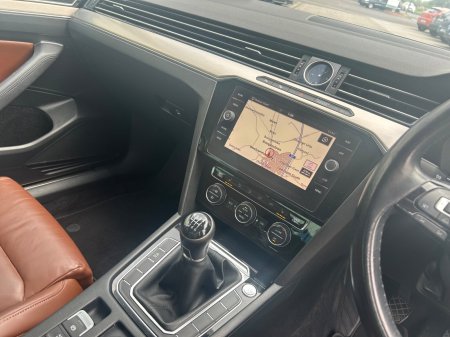2018 Volkswagen Passat - photo 10