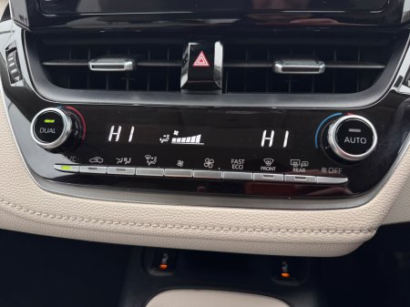 2020 Toyota Corolla - photo 30