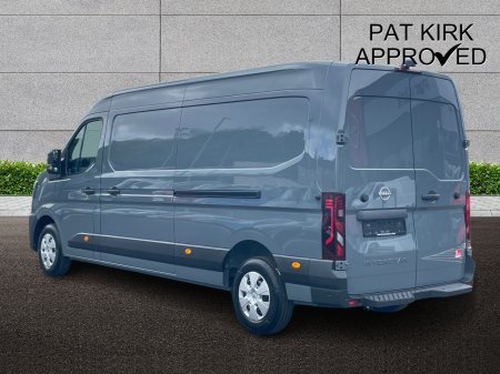 2026 Nissan Interstar - photo 2