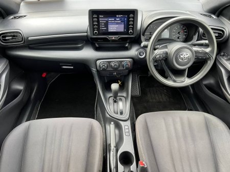 2021 Toyota Yaris - photo 10