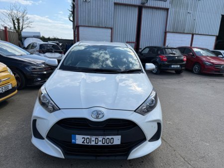 2020 Toyota Yaris - photo 2