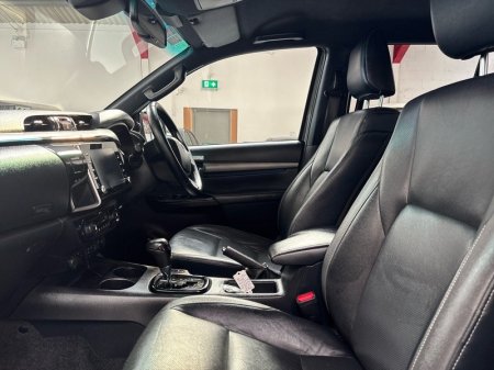 2023 Toyota Hilux - photo 6