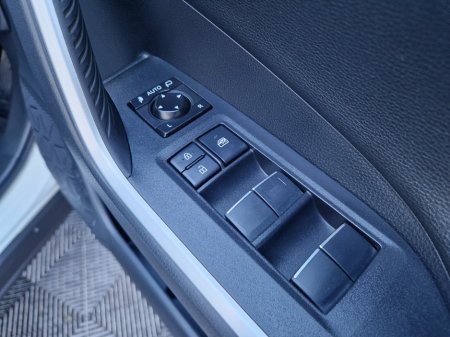 2019 Toyota RAV4 - photo 28