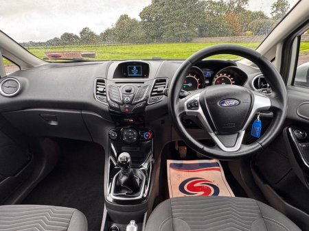 2013 Ford Fiesta - photo 12