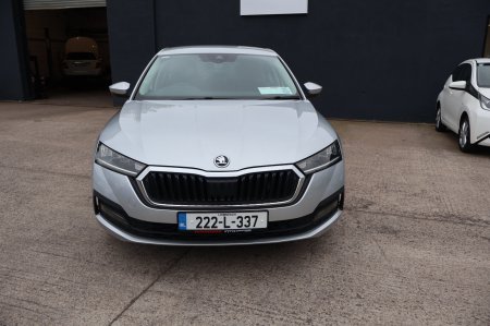 2022 Skoda Octavia - photo 4