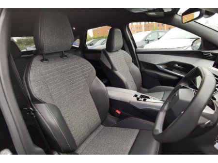 2025 Peugeot 3008 - photo 9