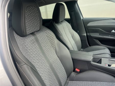 2026 Peugeot 308 - photo 6