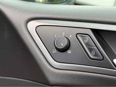 2020 Volkswagen Golf - photo 18