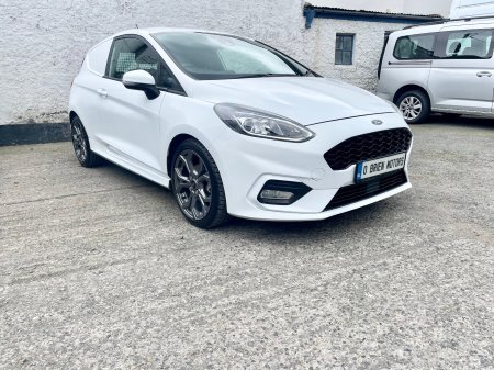 2022 Ford Fiesta - photo 30