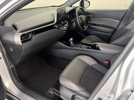 2022 Toyota C-HR - photo 6