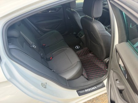 2022 Opel Insignia - photo 7