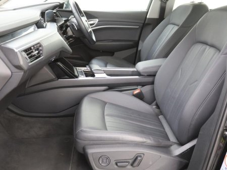 2020 Audi e-tron - photo 12