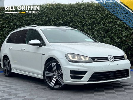 2017 Volkswagen Golf R VARIANT 4MOTION 2.0 TSI // APPLE CARPLAY/ANDROID AUTO // 18" CADIZ ALLOYS // LEATHER SPORT SEATS