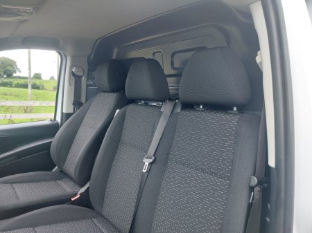 2023 Mercedes-Benz Vito - photo 30