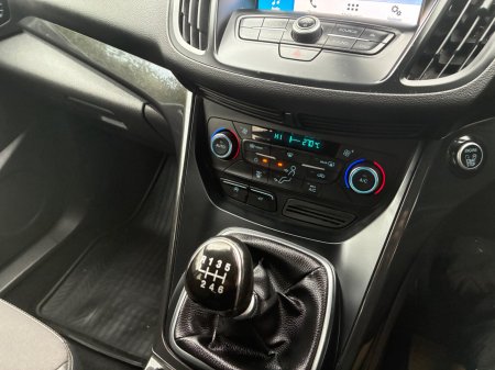 2019 Ford Kuga - photo 11