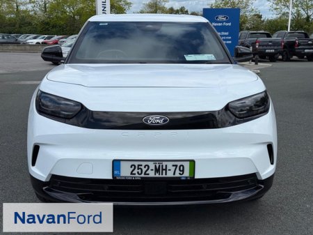 2025 Ford Capri - photo 3
