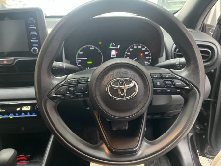 2020 Toyota Yaris - photo 9