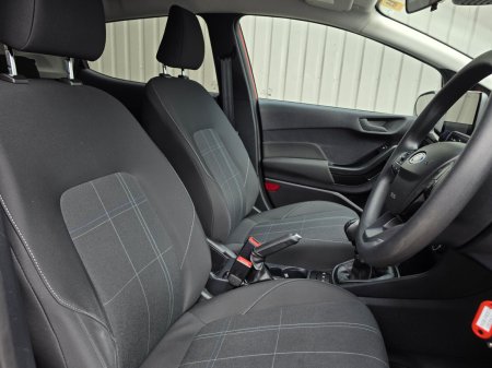 2020 Ford Fiesta - photo 12