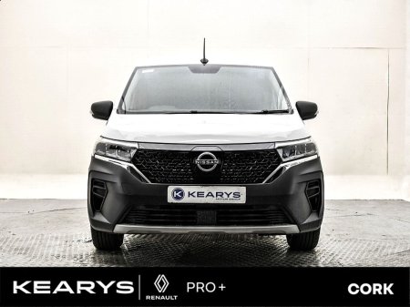 2024 Nissan TOWNSTAR - photo 11