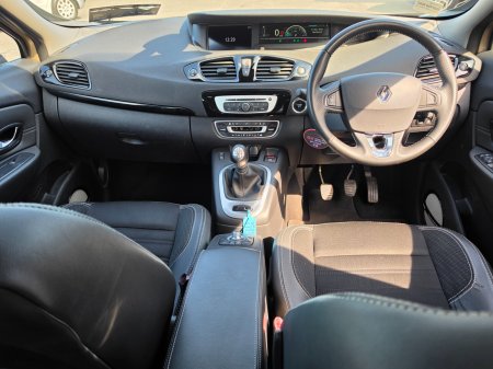 2016 Renault Grand Scenic - photo 17