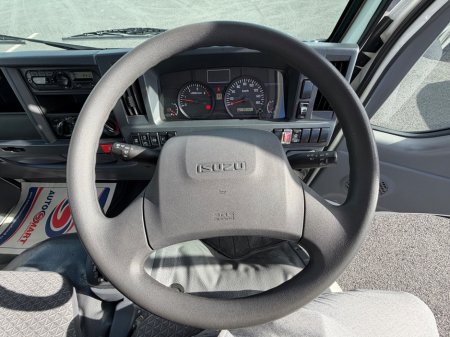 2019 Isuzu NPR - photo 21