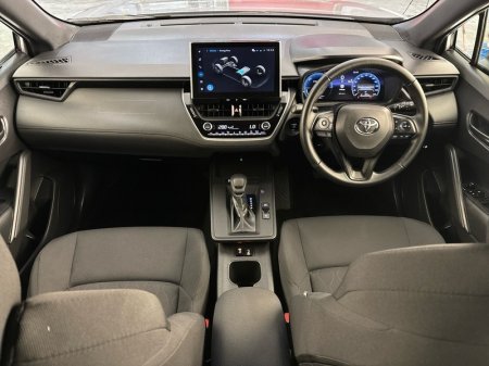 2027 Toyota Corolla Cross - photo 8