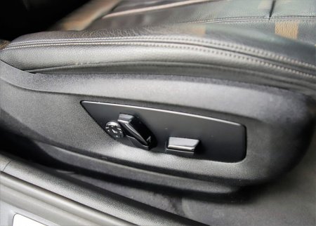 2022 BMW 5-Series - photo 25