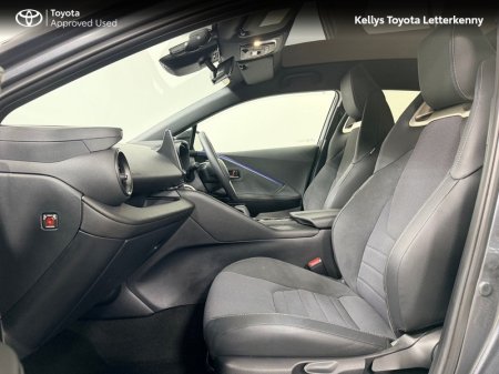 2025 Toyota C-HR - photo 6