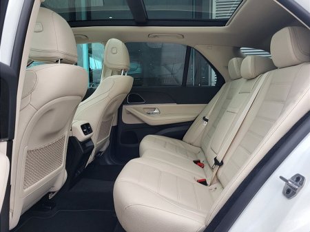 2026 Mercedes-Benz GLE - photo 8