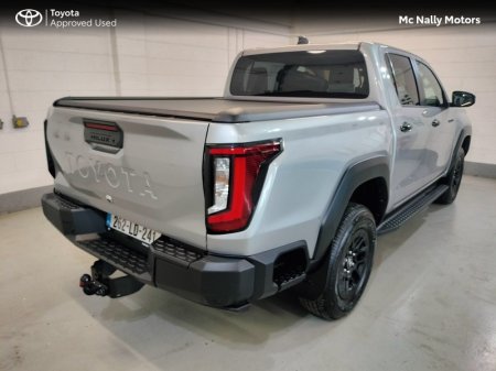 2026 Toyota Hilux - photo 2