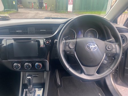 2018 Toyota Corolla - photo 12